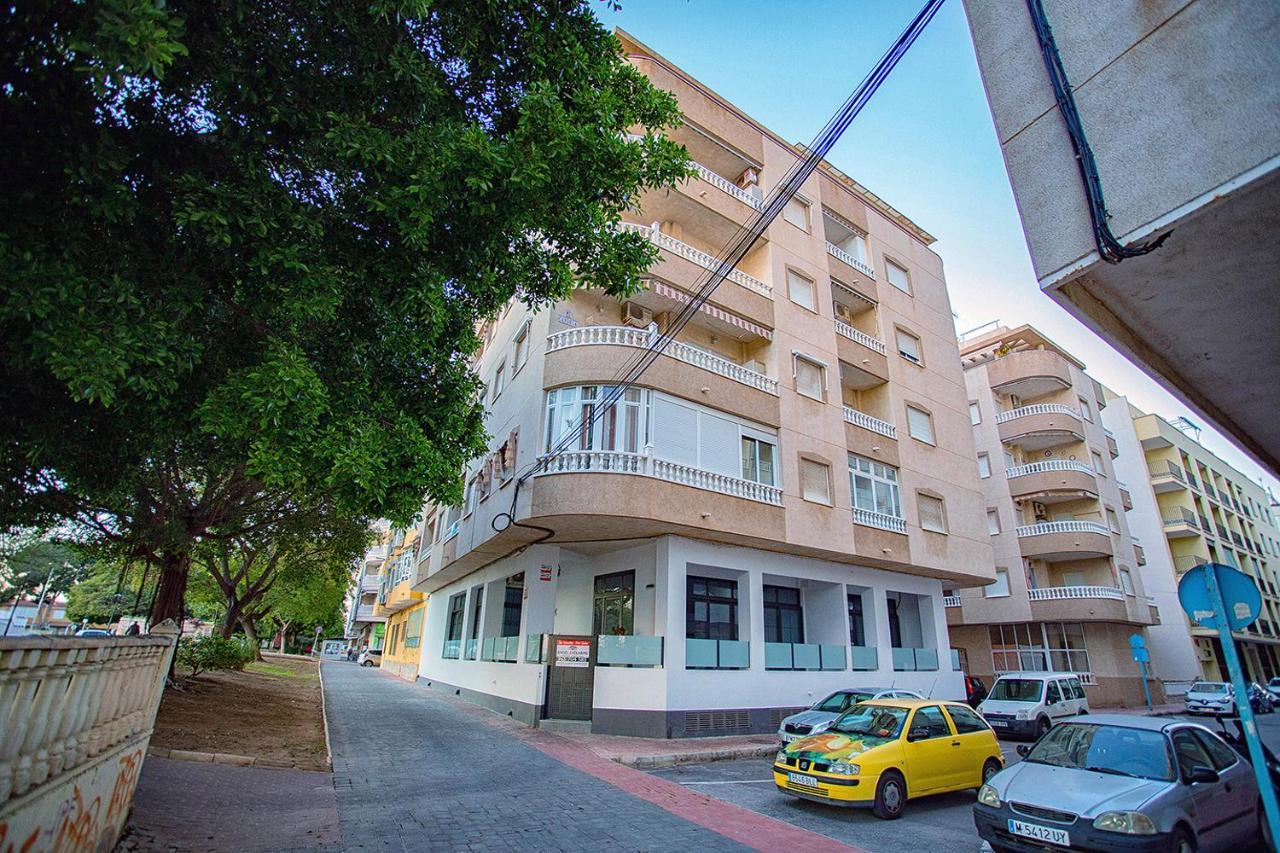 113 Beach And Trees - Alicante Holiday تورّيفيِخا المظهر الخارجي الصورة